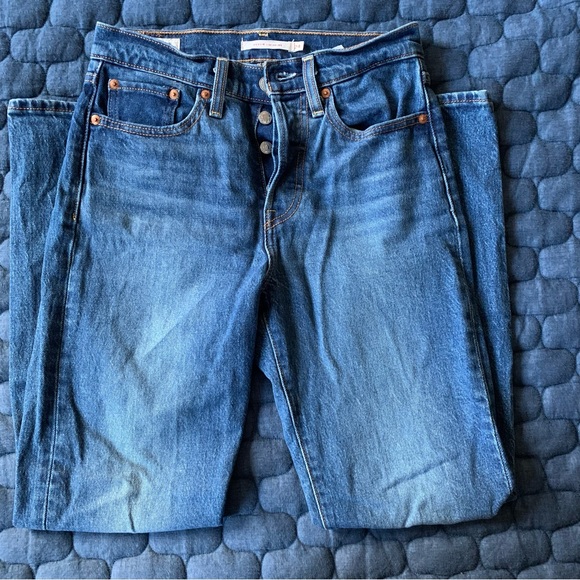 Levi’s Wedgie Straight dark wash jeans - Picture 2 of 11